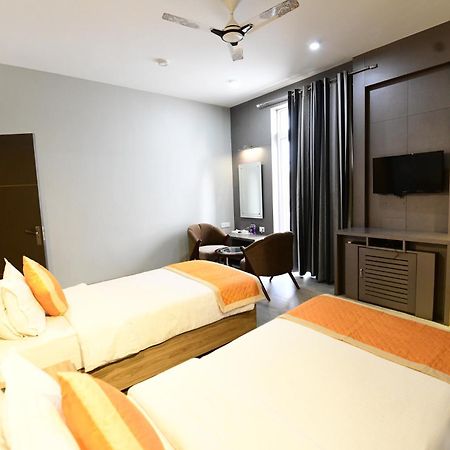 Hotel Jataka Inn Bodh Gaya Luaran gambar
