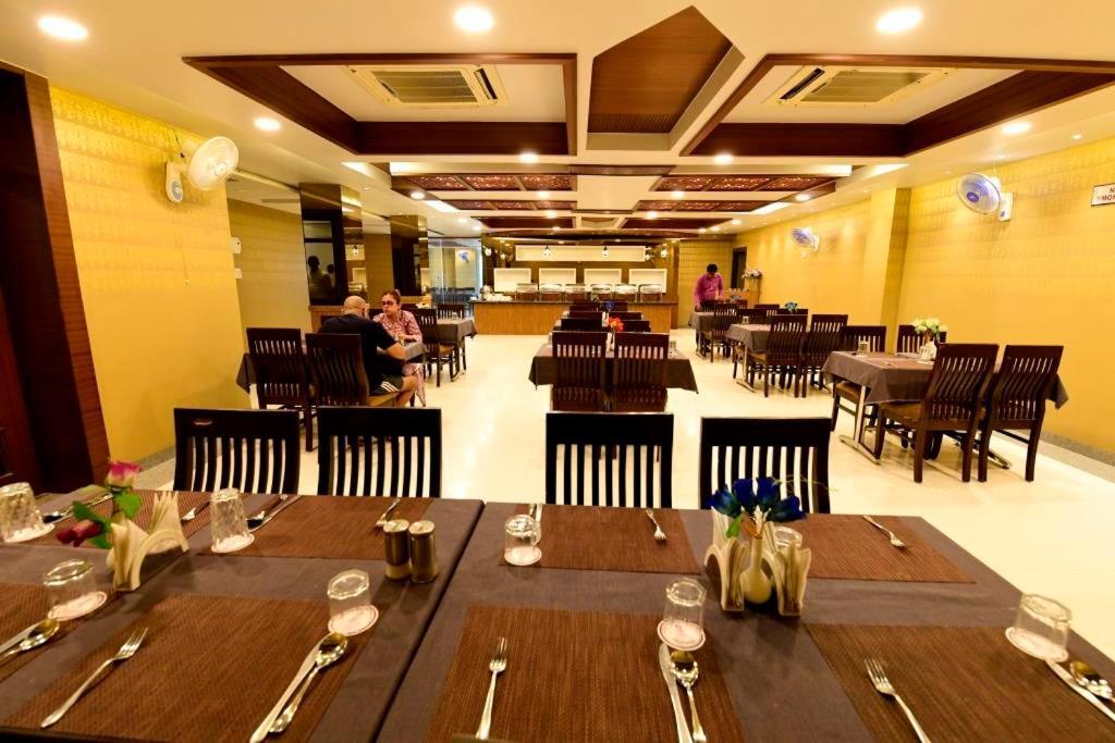 Hotel Jataka Inn Bodh Gaya Luaran gambar