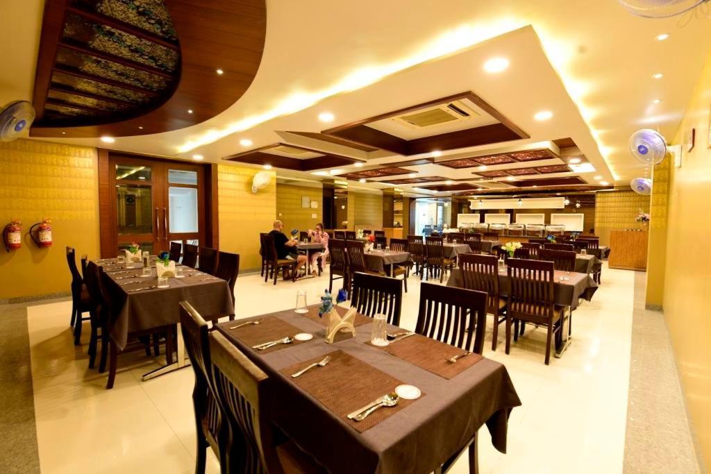 Hotel Jataka Inn Bodh Gaya Luaran gambar