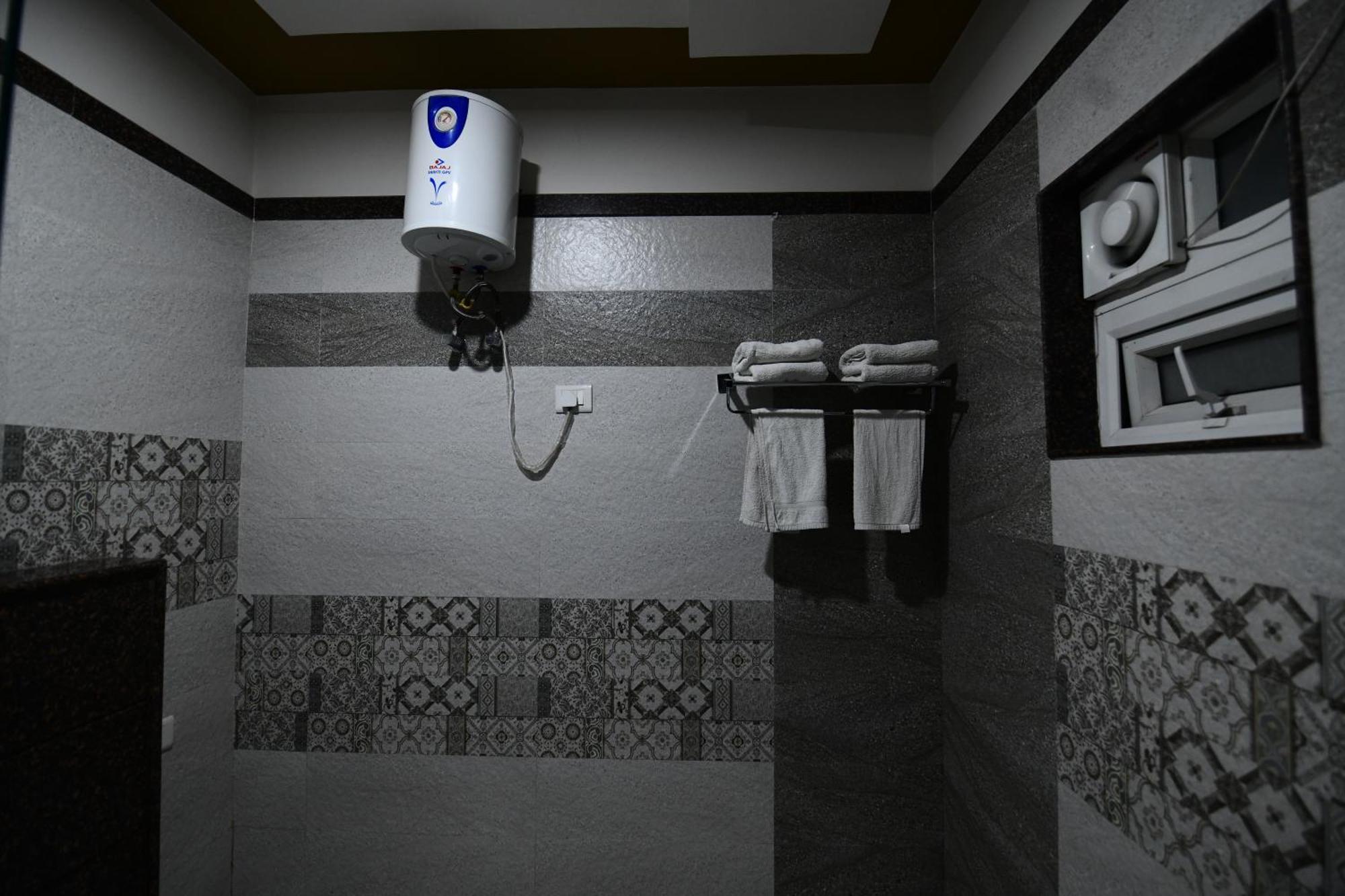 Hotel Jataka Inn Bodh Gaya Luaran gambar